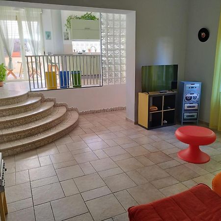 Appartamento Fronte Mare Con Parcheggio Privato ペスカーラ エクステリア 写真