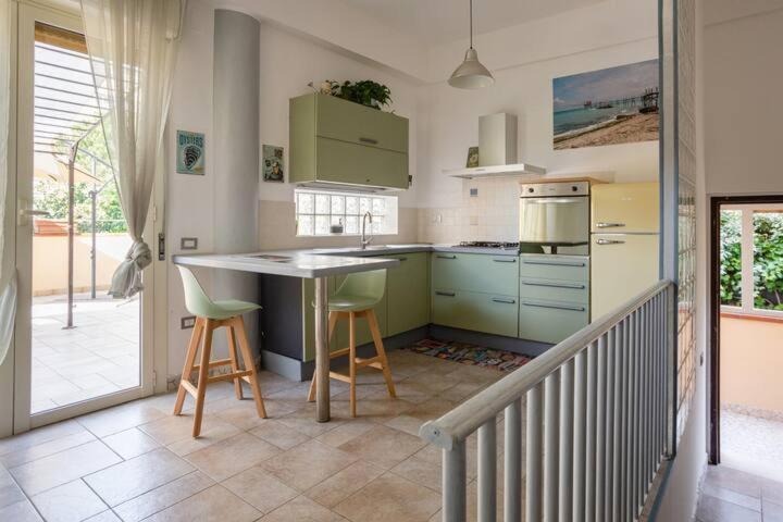 Appartamento Fronte Mare Con Parcheggio Privato ペスカーラ エクステリア 写真
